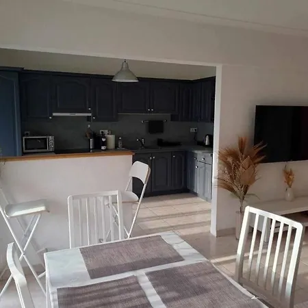 Apartment Le Diego Suarez, 5 Pers, Climatisation, Parking, 100m Des Plages *
