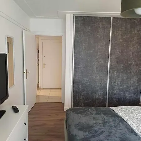 Le Diego Suarez, Apt 5 Prs, Clim, 100m Des Plages Apartment